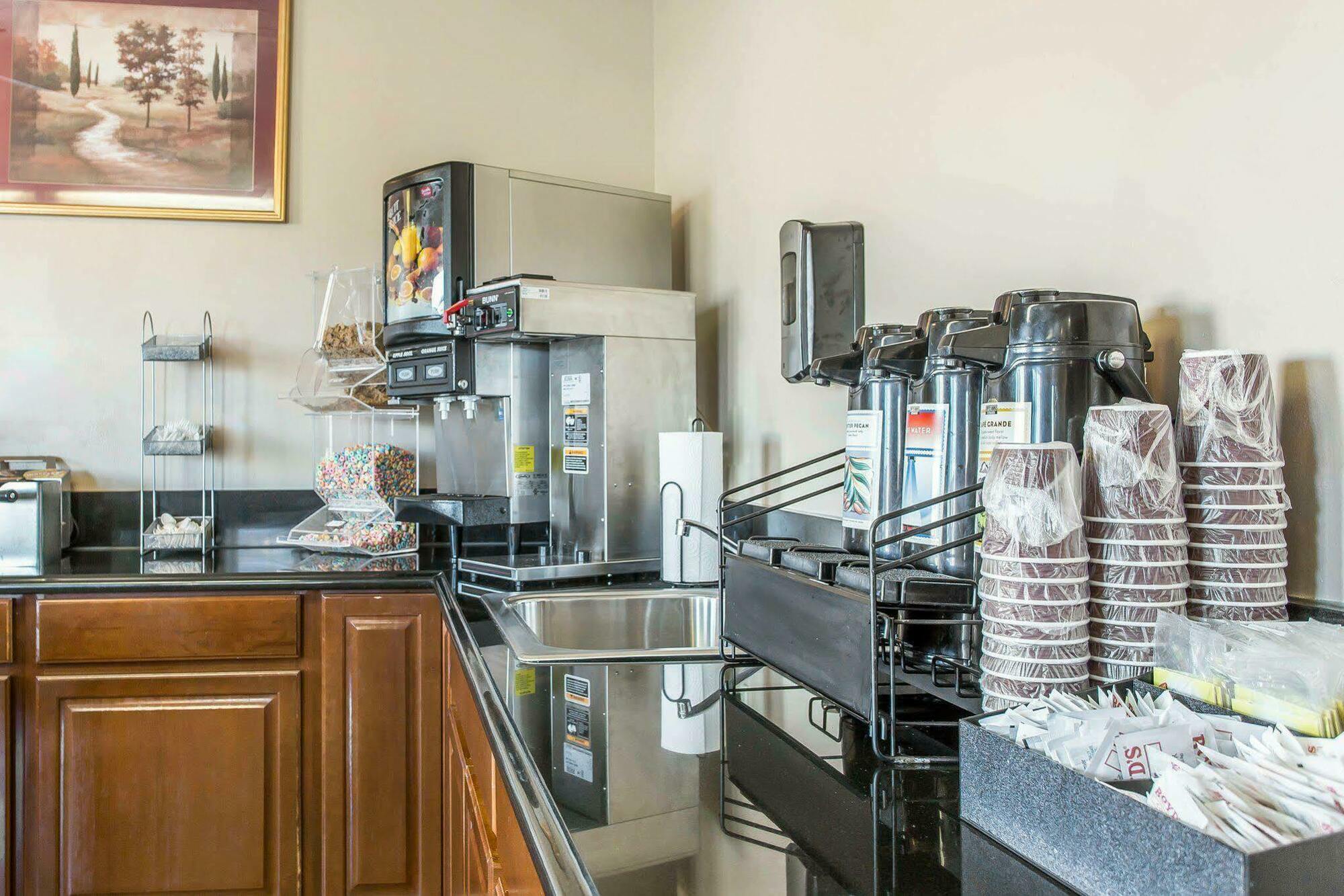 Riverton Inn & Suites Riverton Kültér fotó